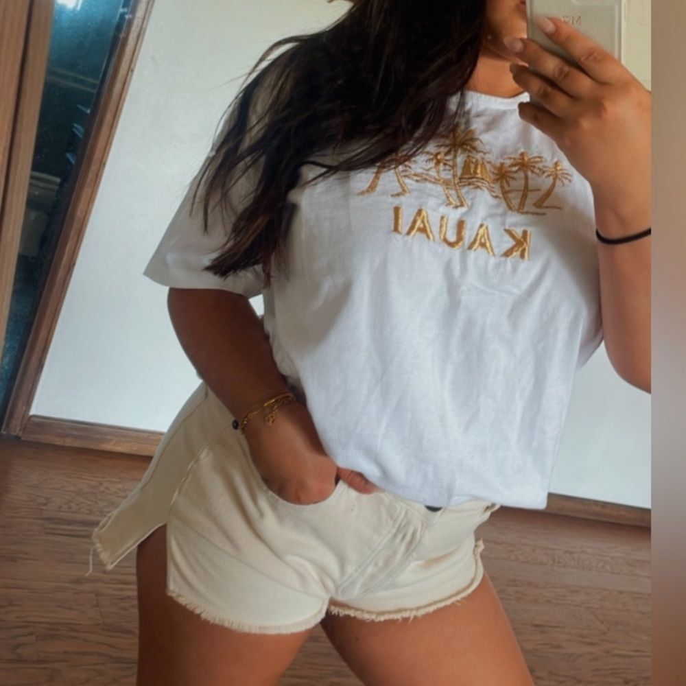 Amuse society cream shorts